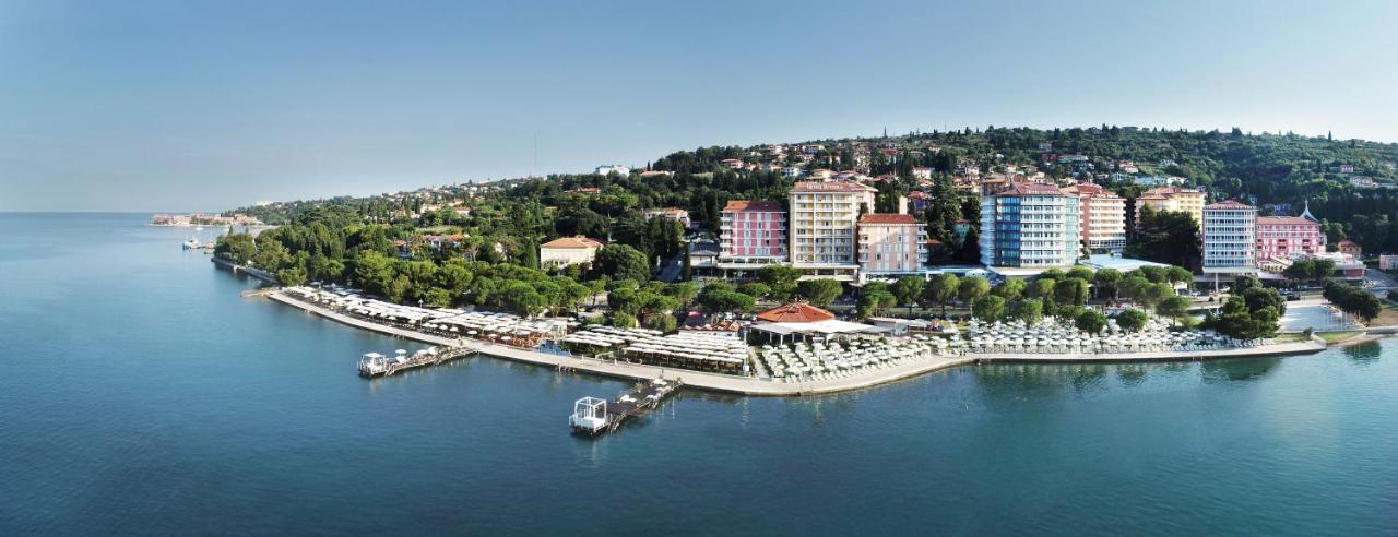 Hotel Slovenija - Terme & Wellness Lifeclass Portoroz Luaran gambar View of the resort