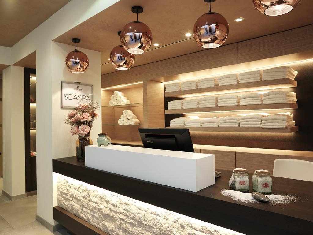 Hotel Slovenija - Terme & Wellness Lifeclass Portoroz Luaran gambar Reception desk at a spa